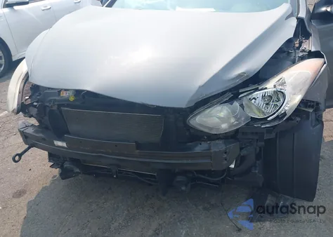 2013 Hyundai Elantra Gls z USA, uszkodzony, nr VIN 5NPDH4AEXDH199806